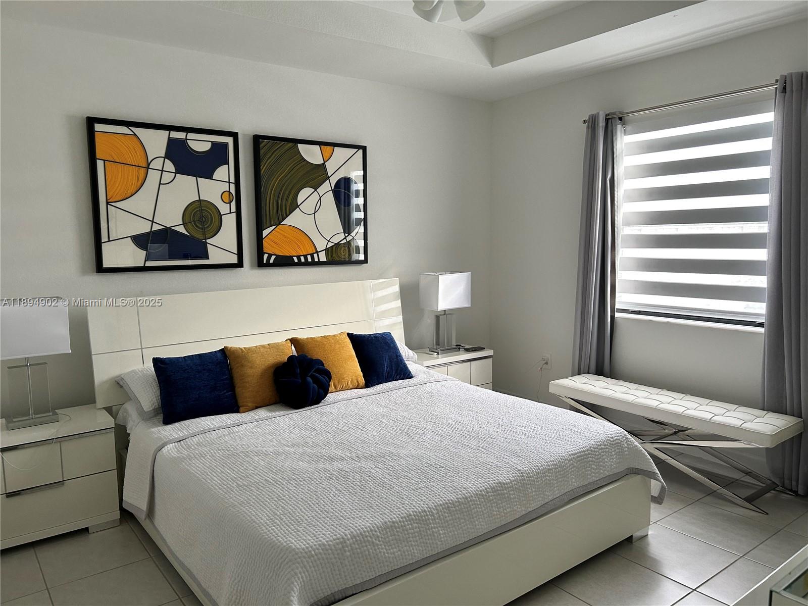 ESTATES AT SILVER PALM - Residential