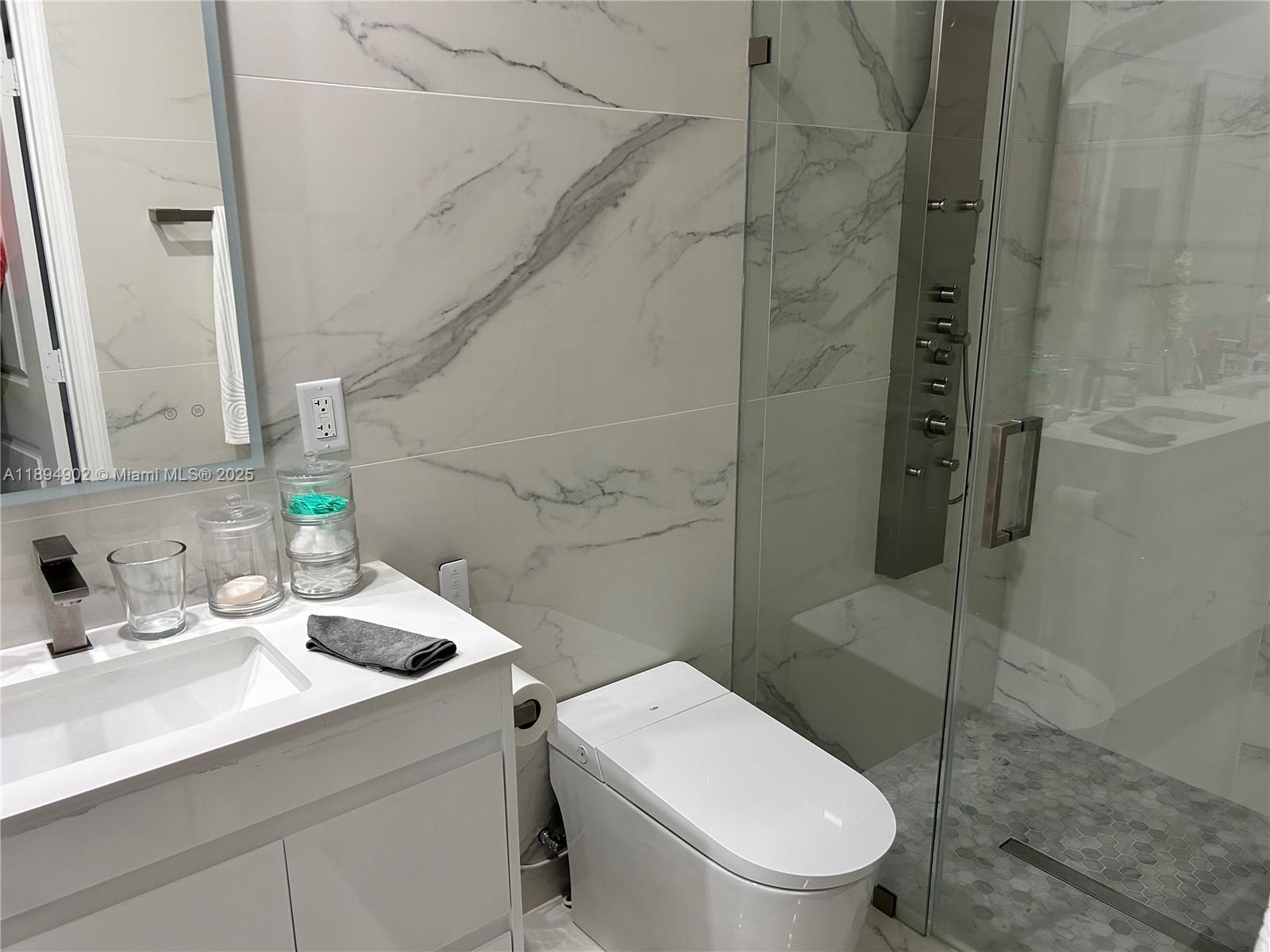 ESTATES AT SILVER PALM - Residential