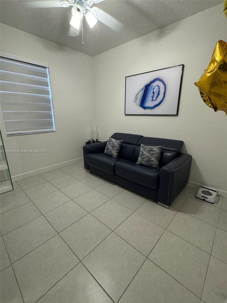 ESTATES AT SILVER PALM - Residential