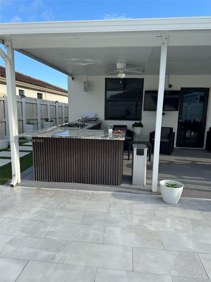 ESTATES AT SILVER PALM - Residential
