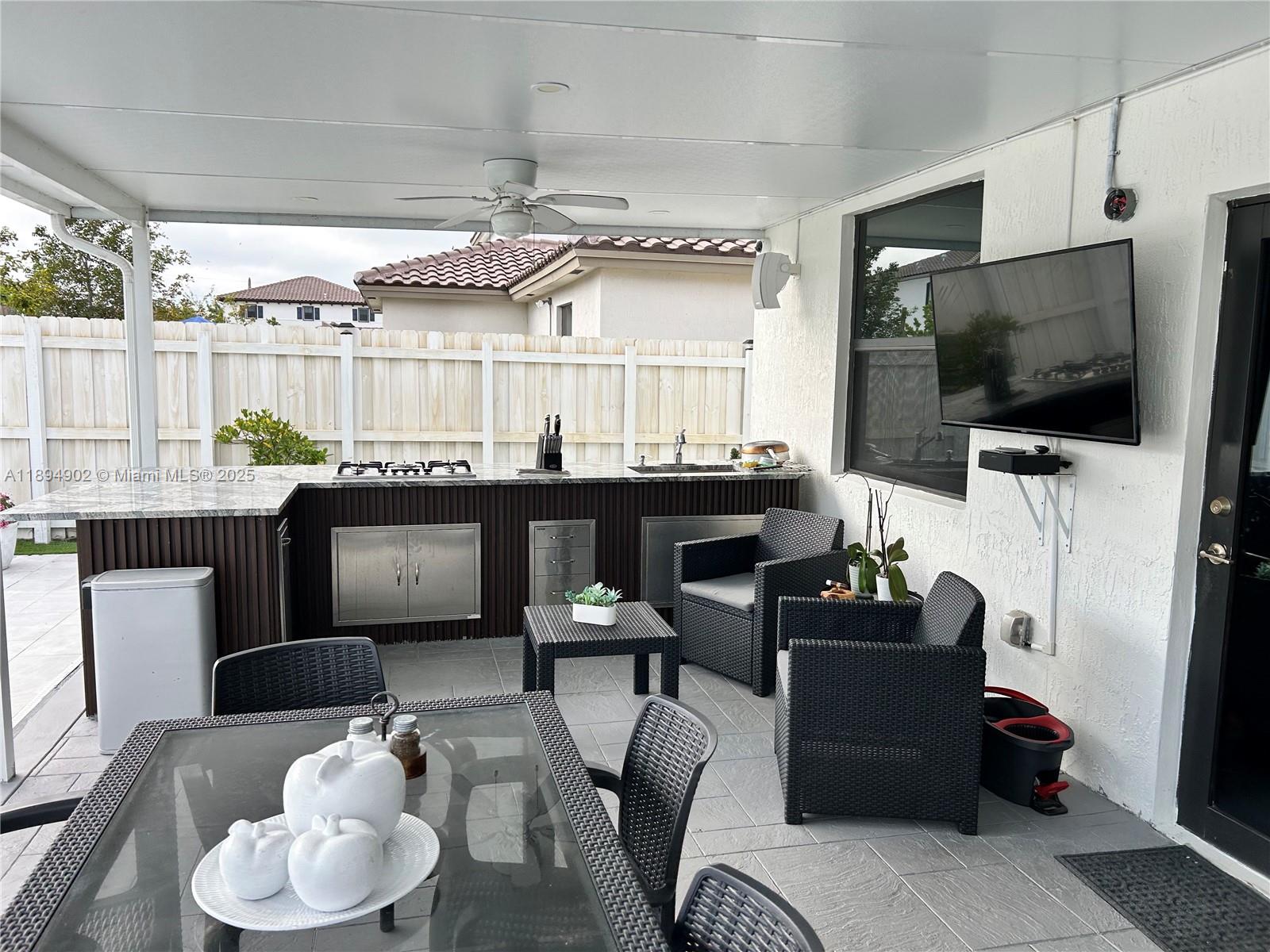 ESTATES AT SILVER PALM - Residential