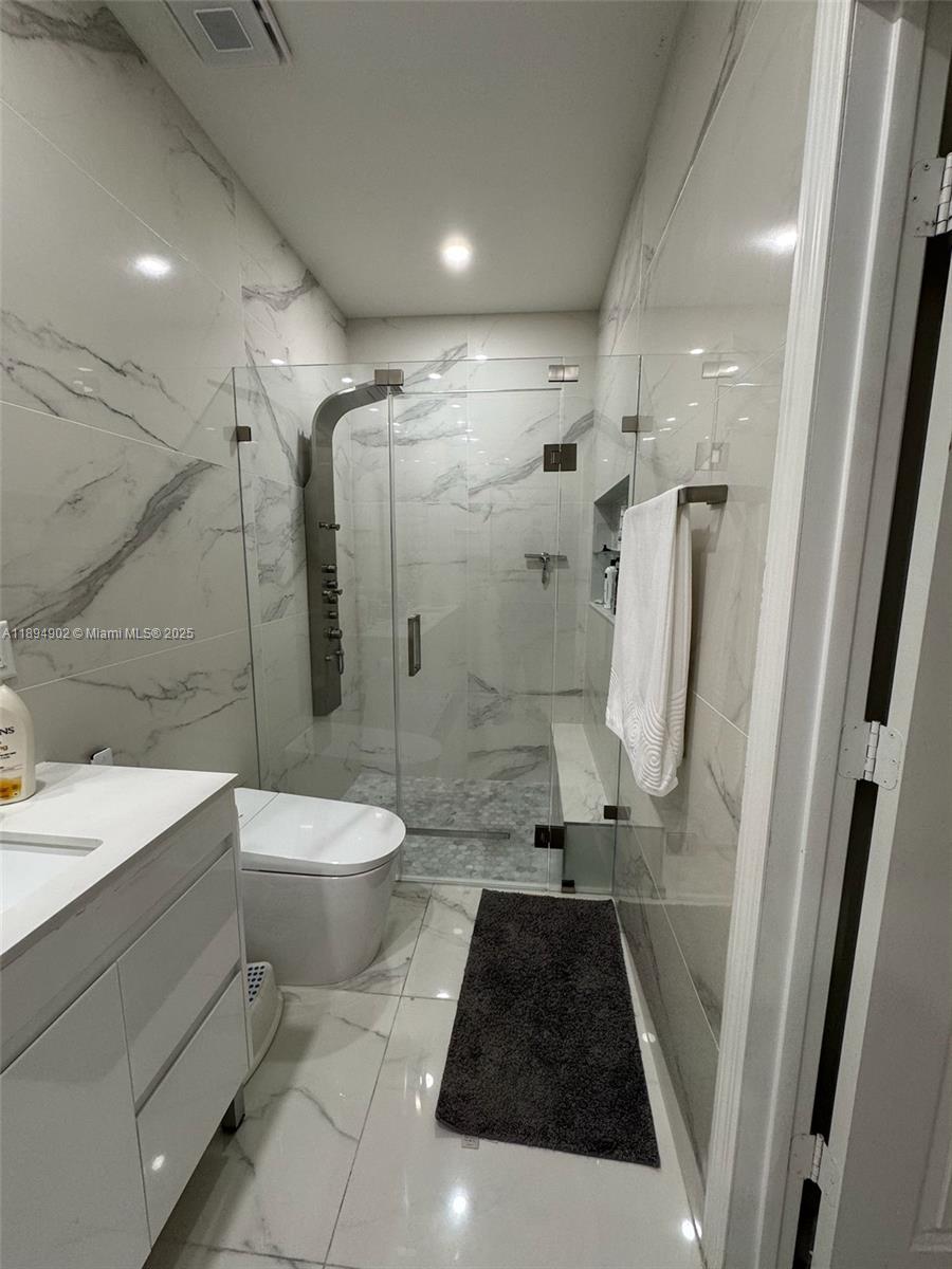 ESTATES AT SILVER PALM - Residential