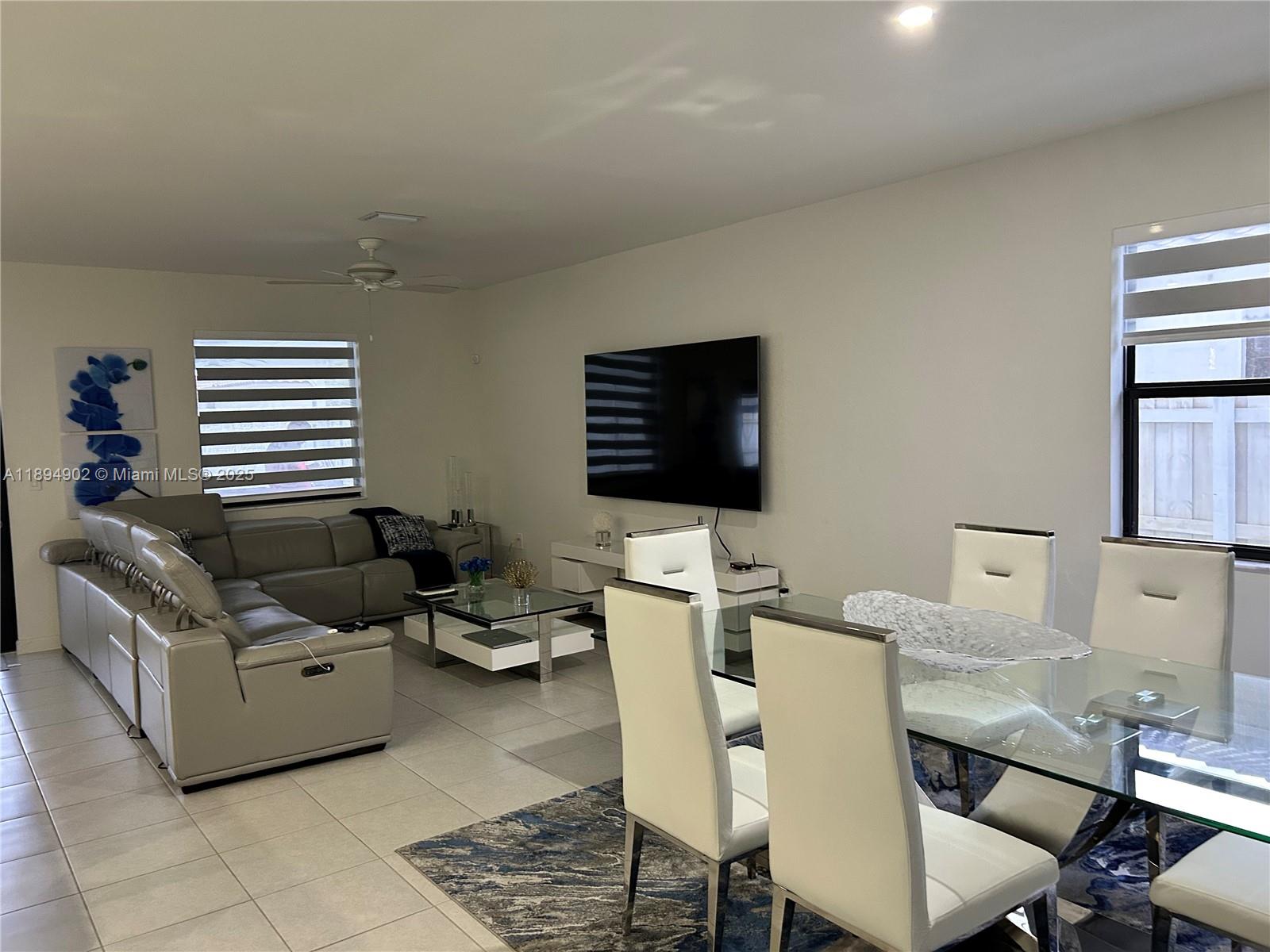 ESTATES AT SILVER PALM - Residential