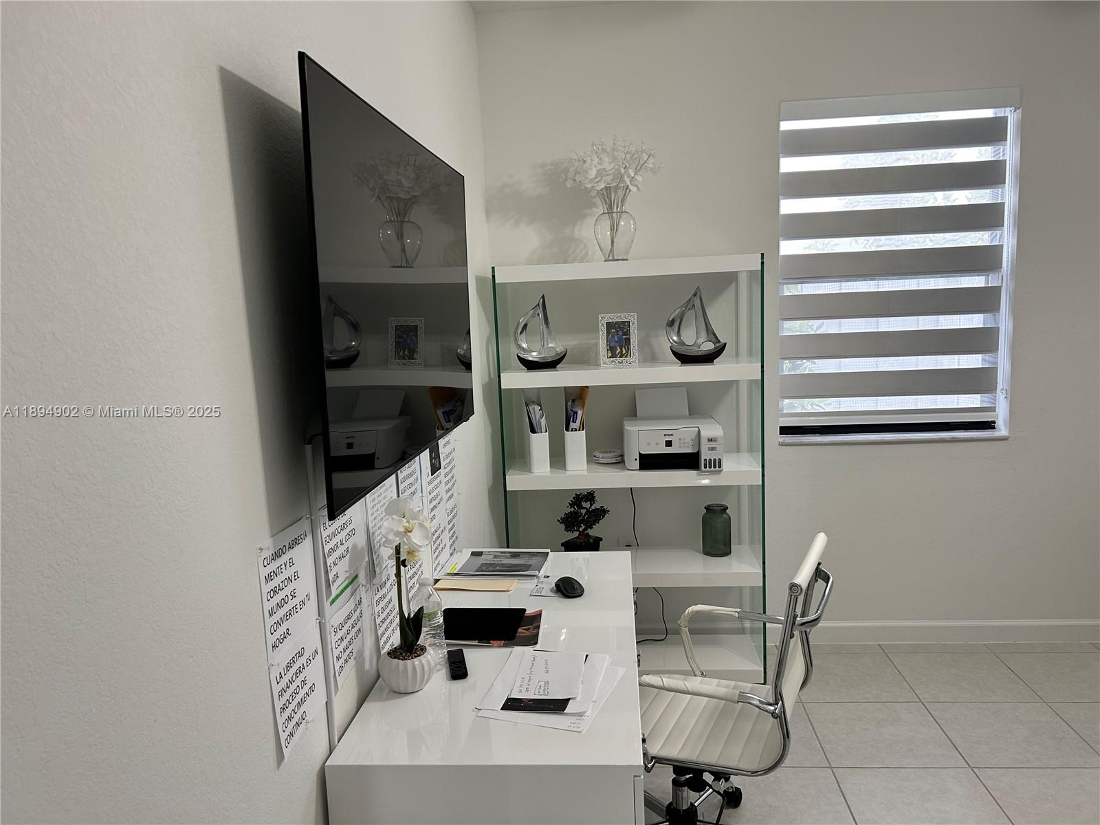 ESTATES AT SILVER PALM - Residential