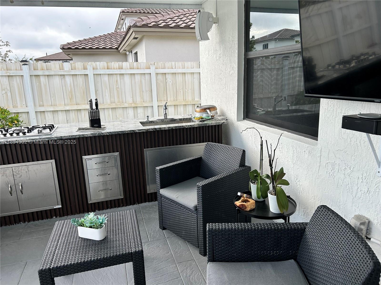 ESTATES AT SILVER PALM - Residential