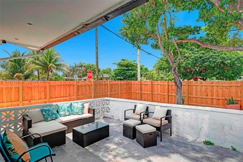 Photo of 2338 Fillmore St, Hollywood, FL 33020 (MLS # A11980172)