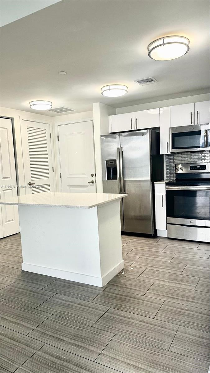 1776 POLK ST 1403