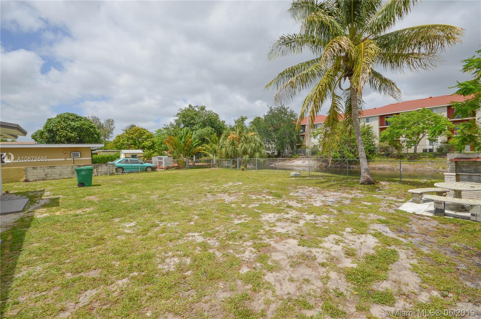 CAROL CITY 4TH ADDN - Residential