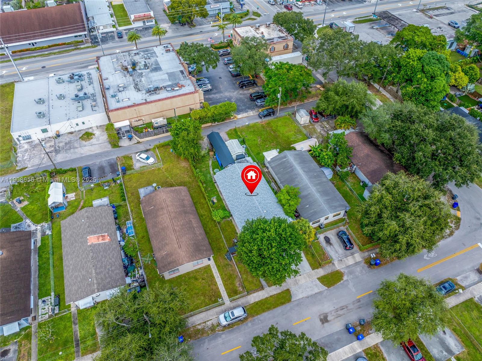 HOLLYWOOD BEACH GARDENS - Residential Income