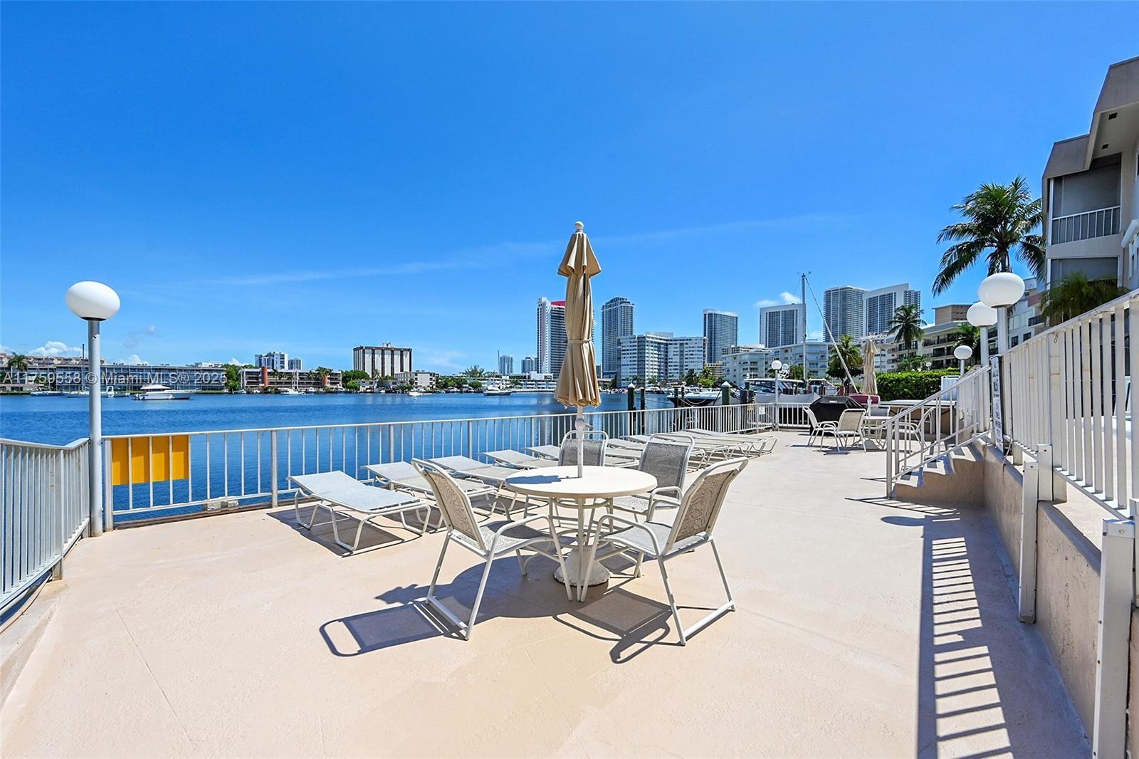 PARADISE HARBOUR APTS CO- - Residential Lease