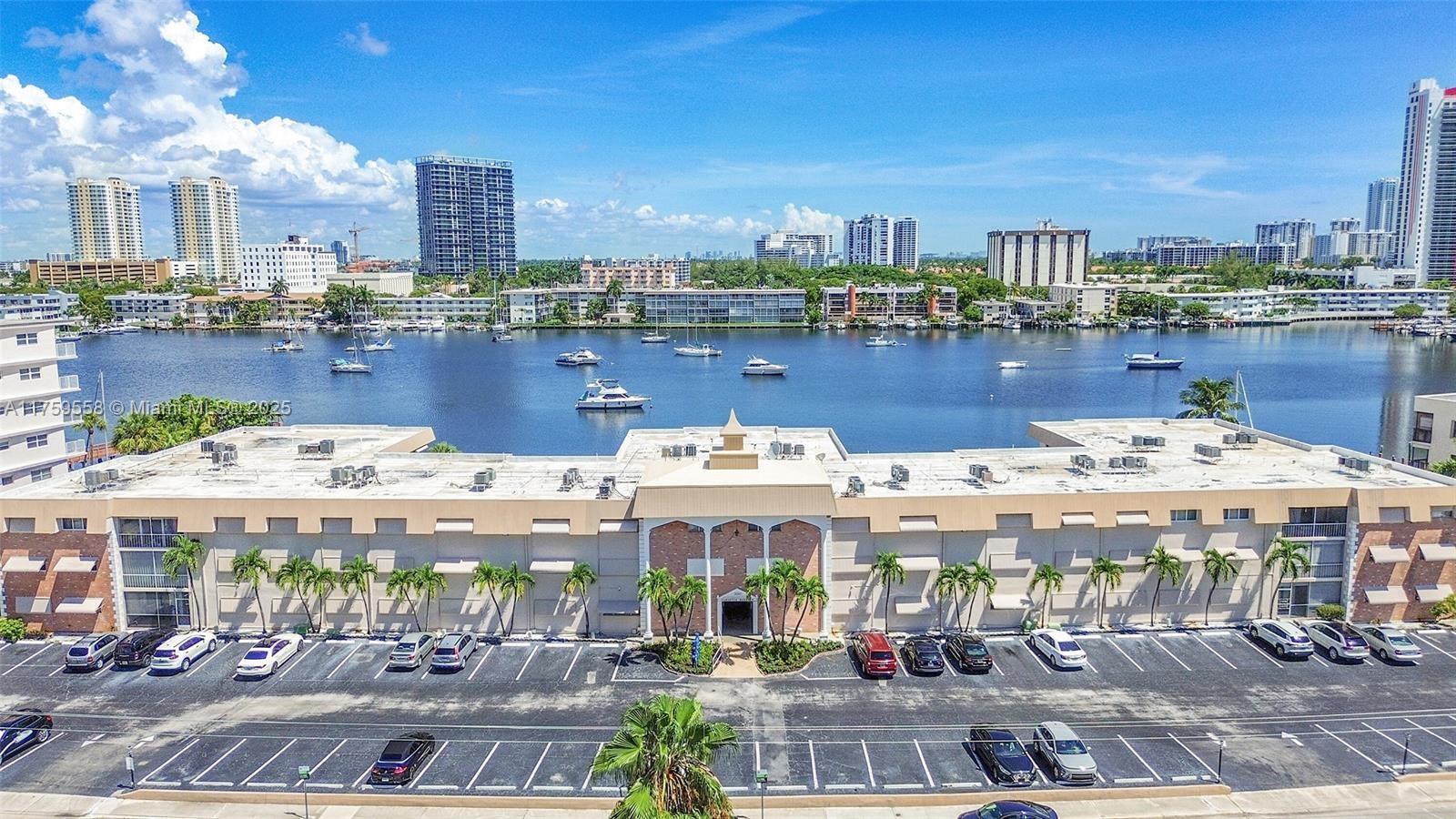 PARADISE HARBOUR APTS CO- - Residential Lease