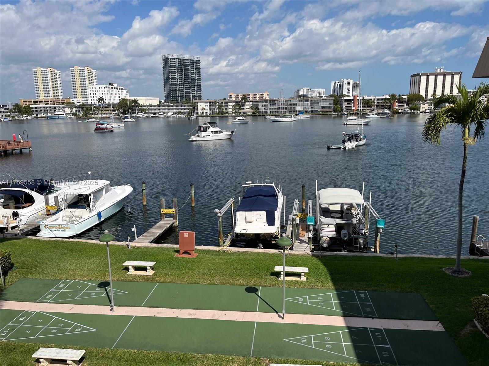 PARADISE HARBOUR APTS CO- - Residential Lease