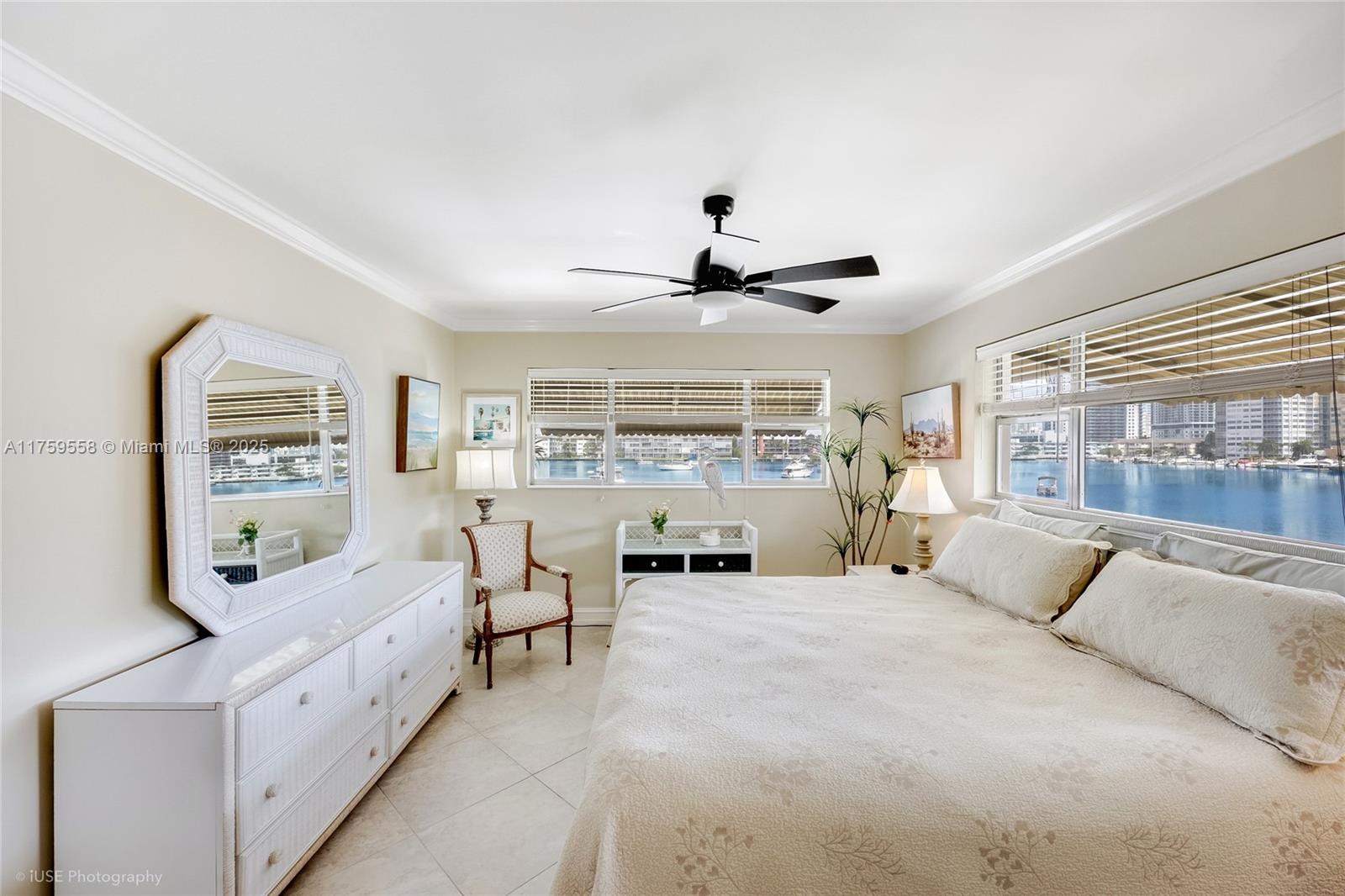 PARADISE HARBOUR APTS CO- - Residential Lease