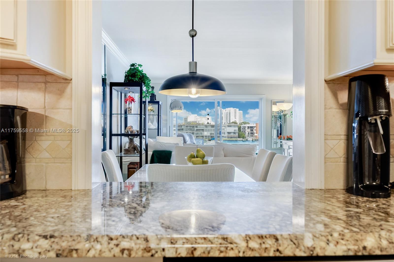 PARADISE HARBOUR APTS CO- - Residential Lease