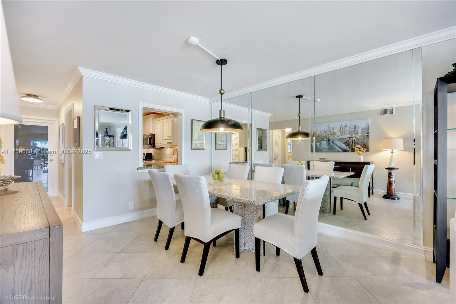 PARADISE HARBOUR APTS CO- - Residential Lease