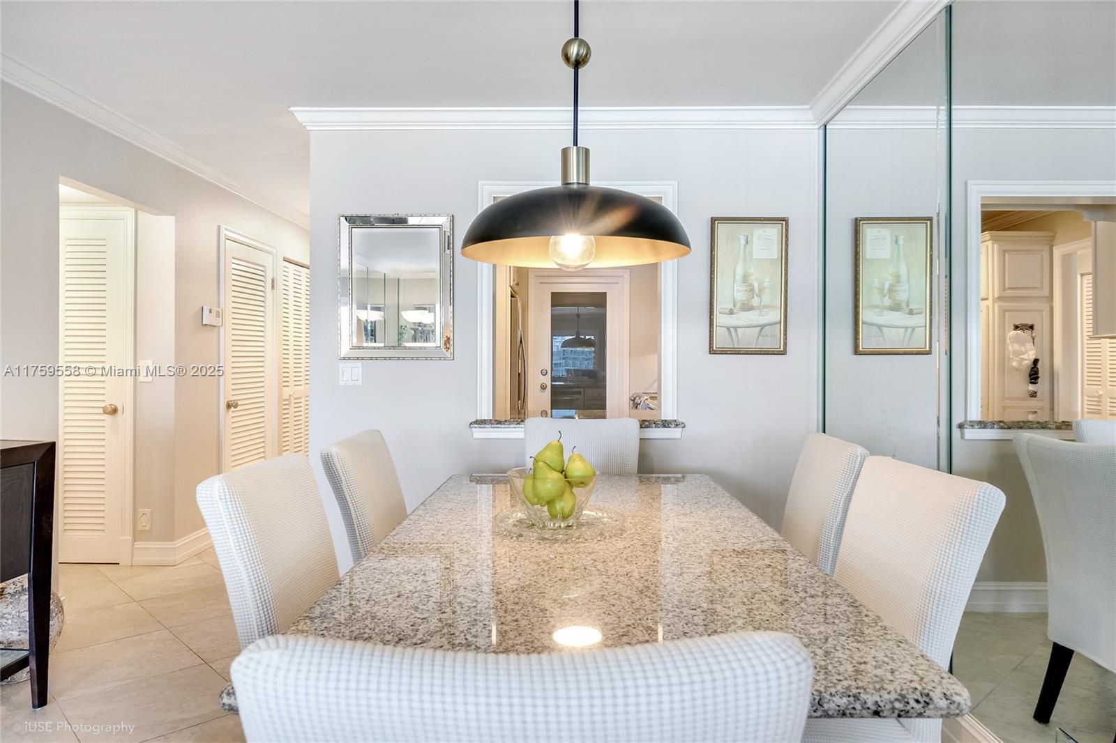 PARADISE HARBOUR APTS CO- - Residential Lease