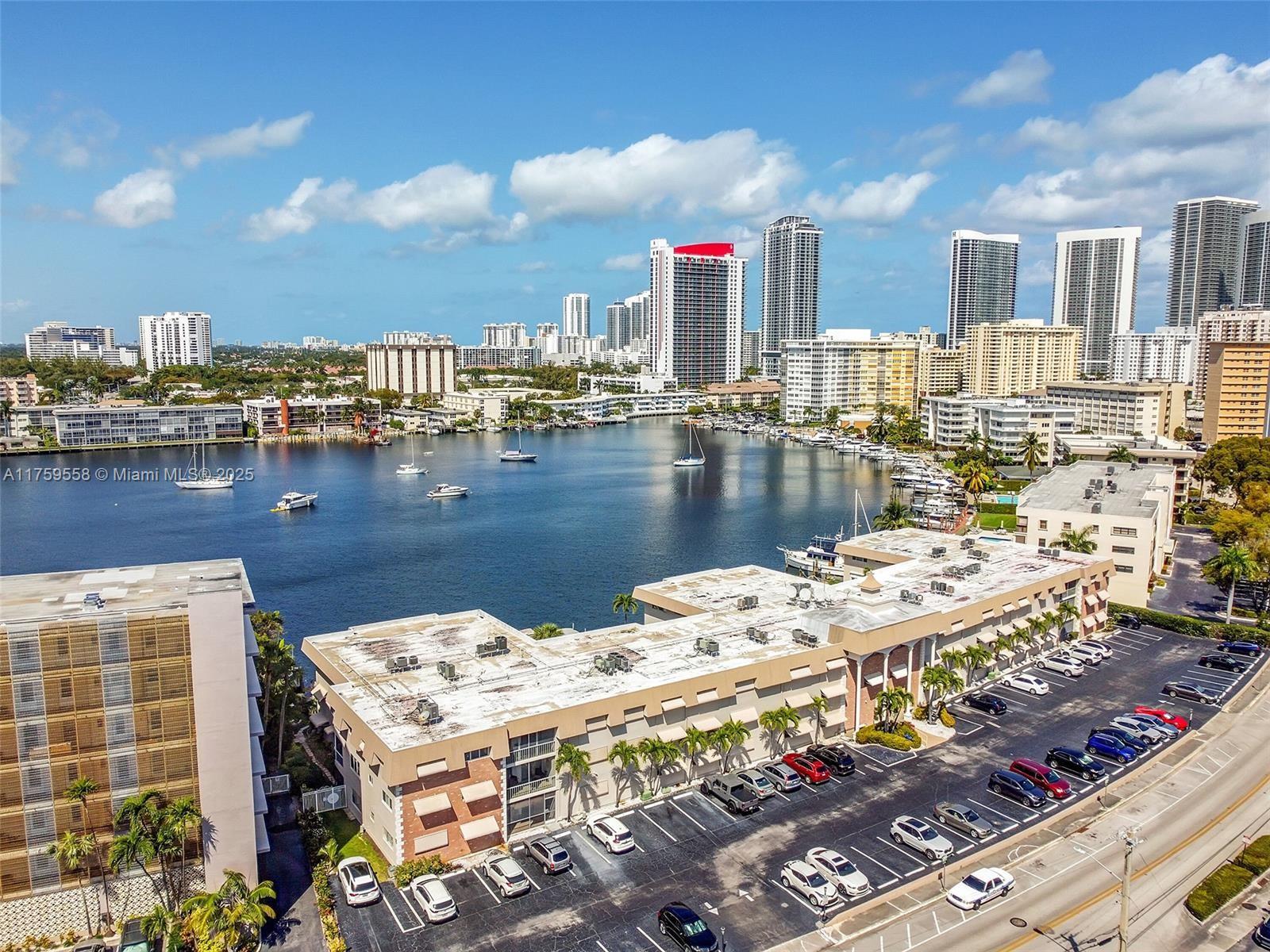 PARADISE HARBOUR APTS CO- - Residential Lease