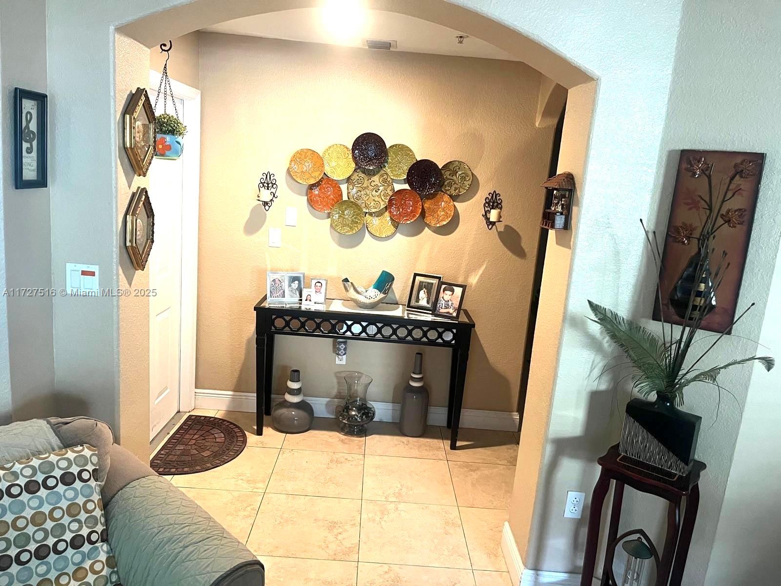 PROMENADE SHORES AT DORAL - Residential