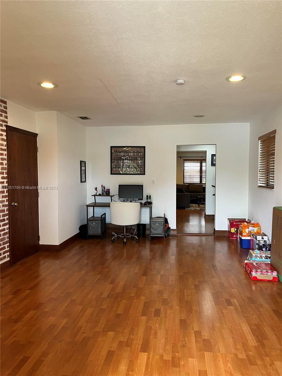 CENTRAL MIAMI PART 2 - Residential