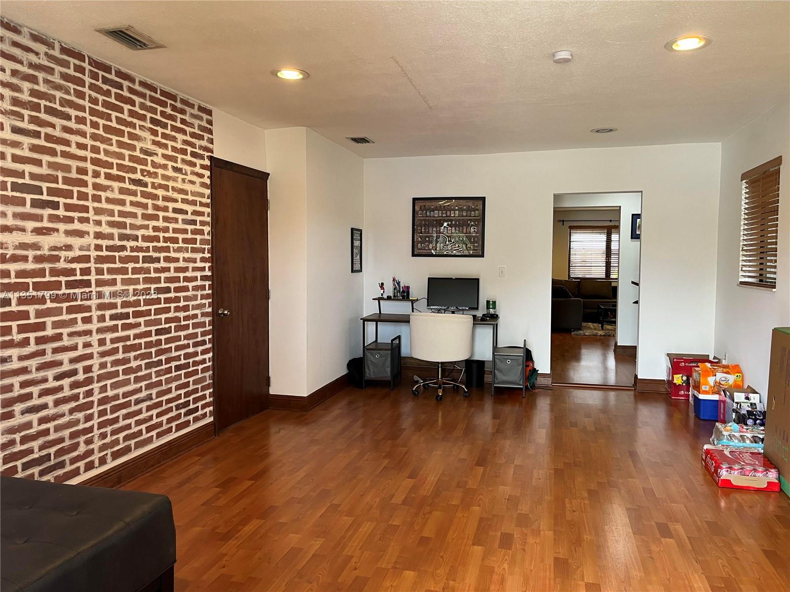 CENTRAL MIAMI PART 2 - Residential