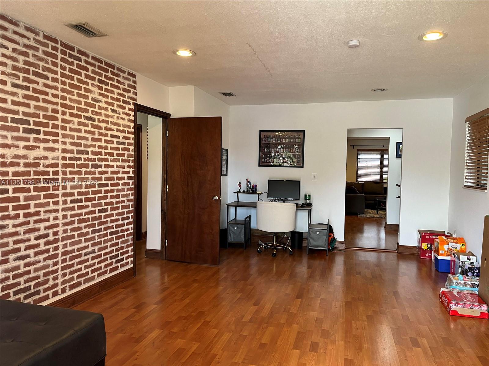 CENTRAL MIAMI PART 2 - Residential