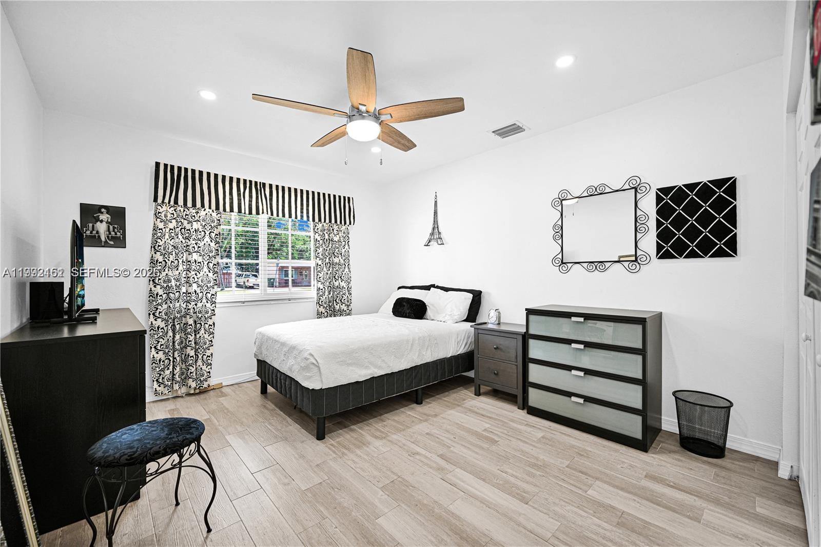 PALM SPRINGS NORTH SEC O - Residential