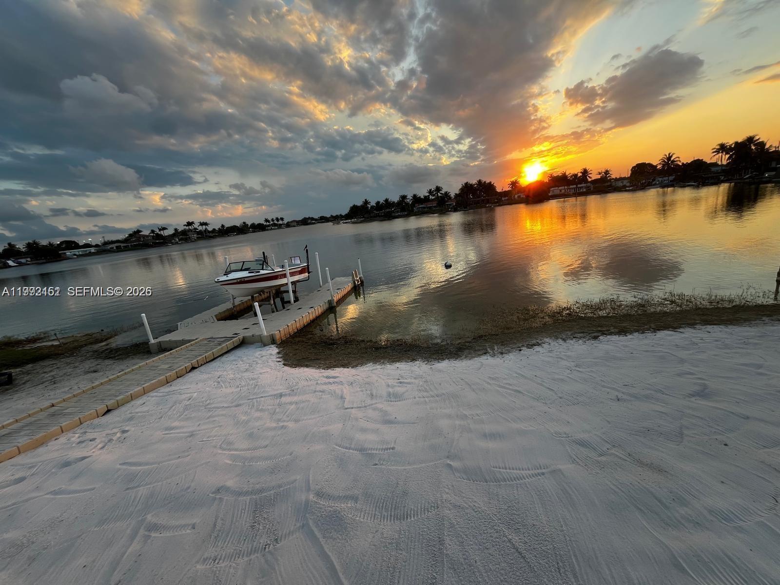 PALM SPRINGS NORTH SEC O - Residential