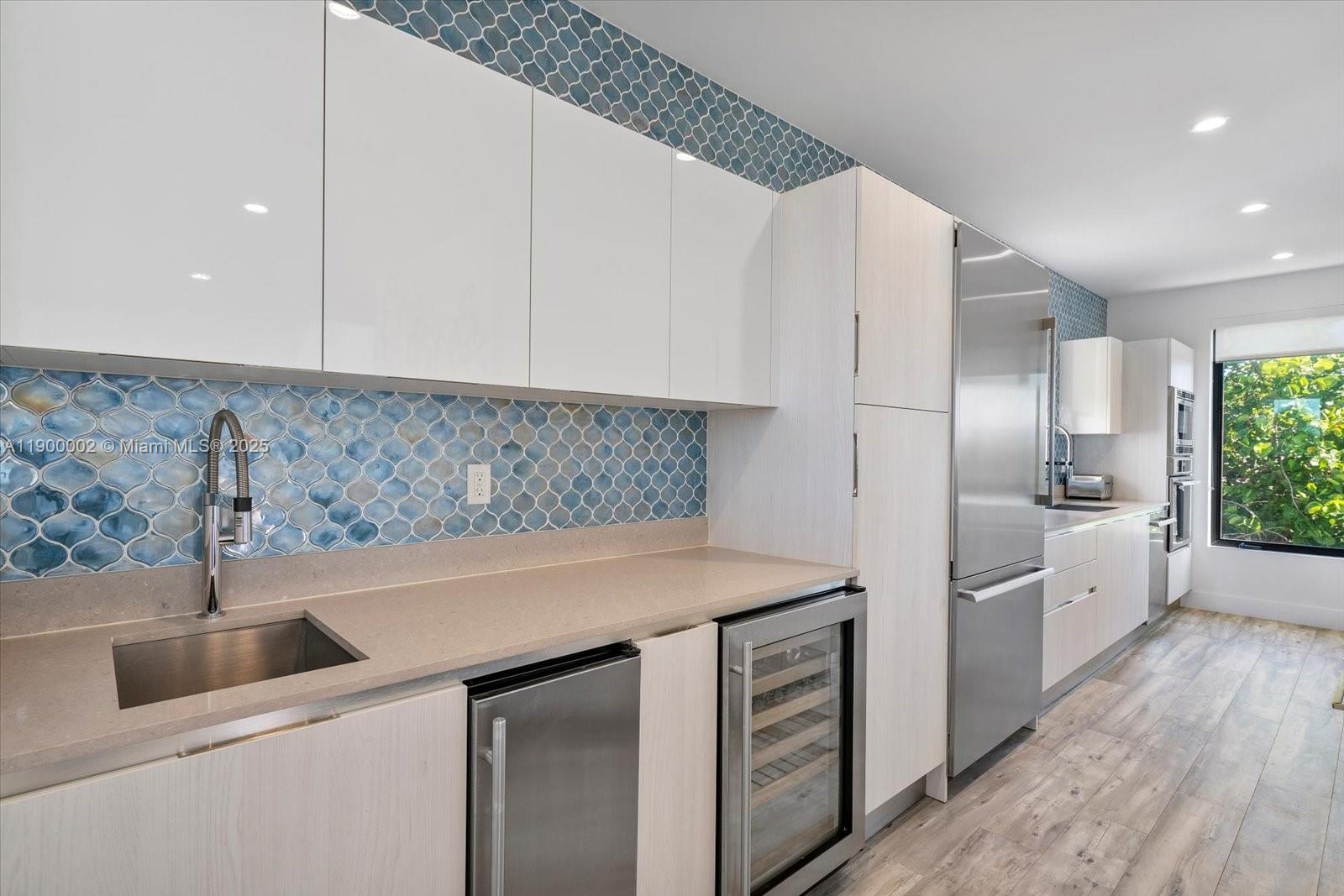 HOLLYWOOD CENTRAL BEACH - Residential Lease