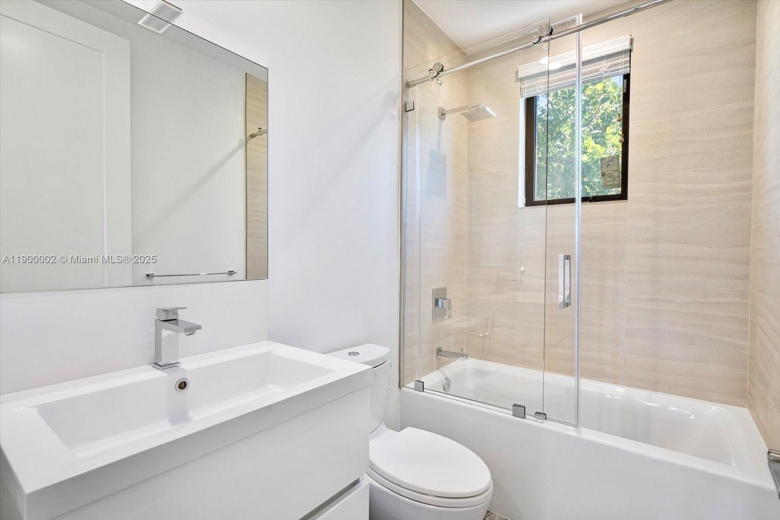 HOLLYWOOD CENTRAL BEACH - Residential Lease