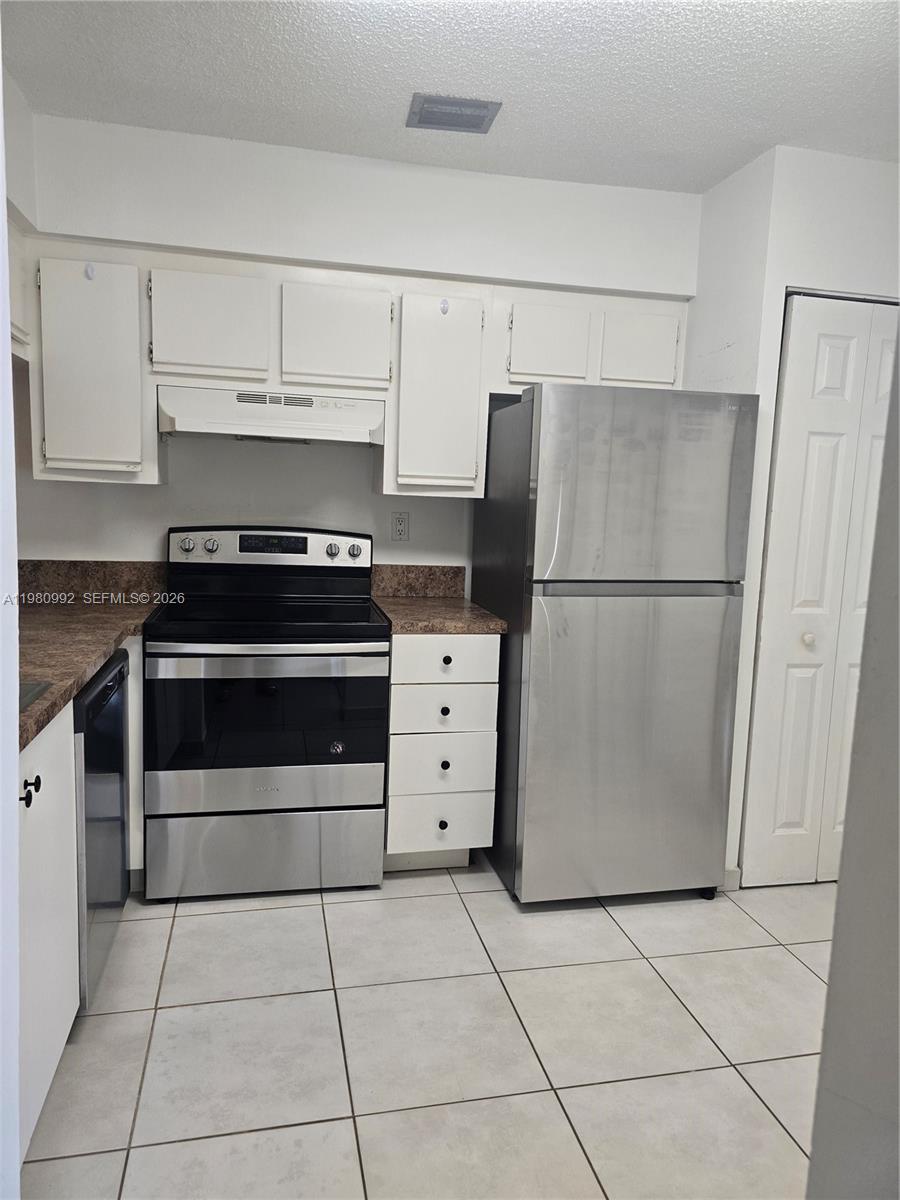 PARC VISTA CONDO - Residential Lease