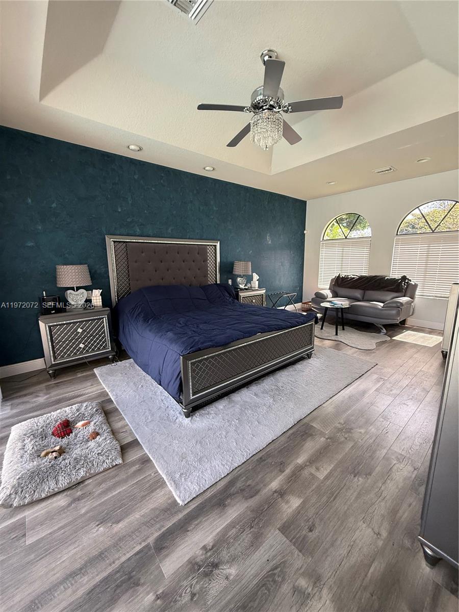 SUNSET LAKES PLAT ONE - Residential