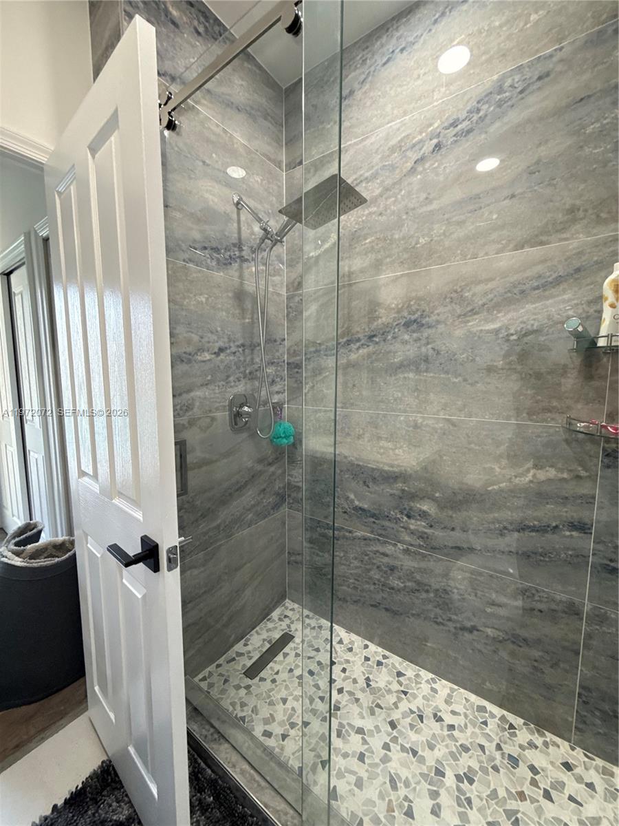 SUNSET LAKES PLAT ONE - Residential