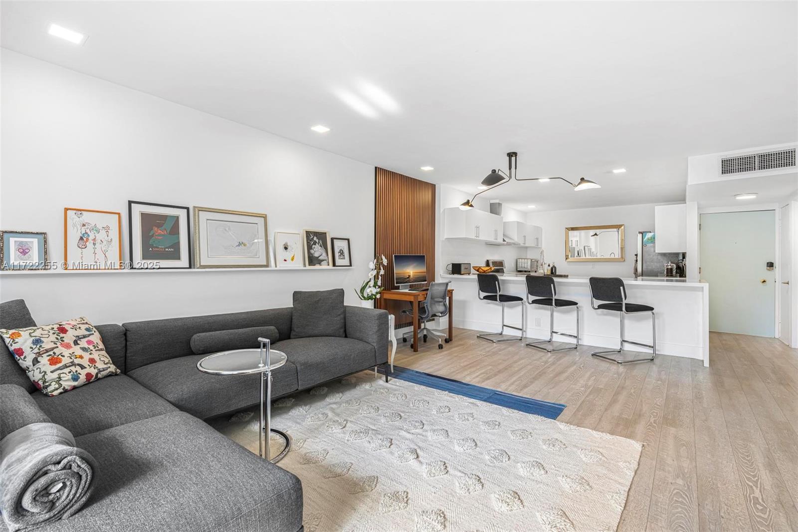 ISLAND TERRACE CONDO - Residential