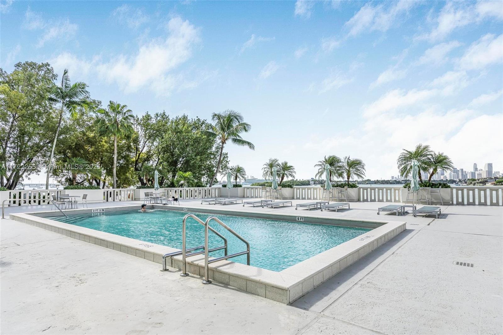 ISLAND TERRACE CONDO - Residential