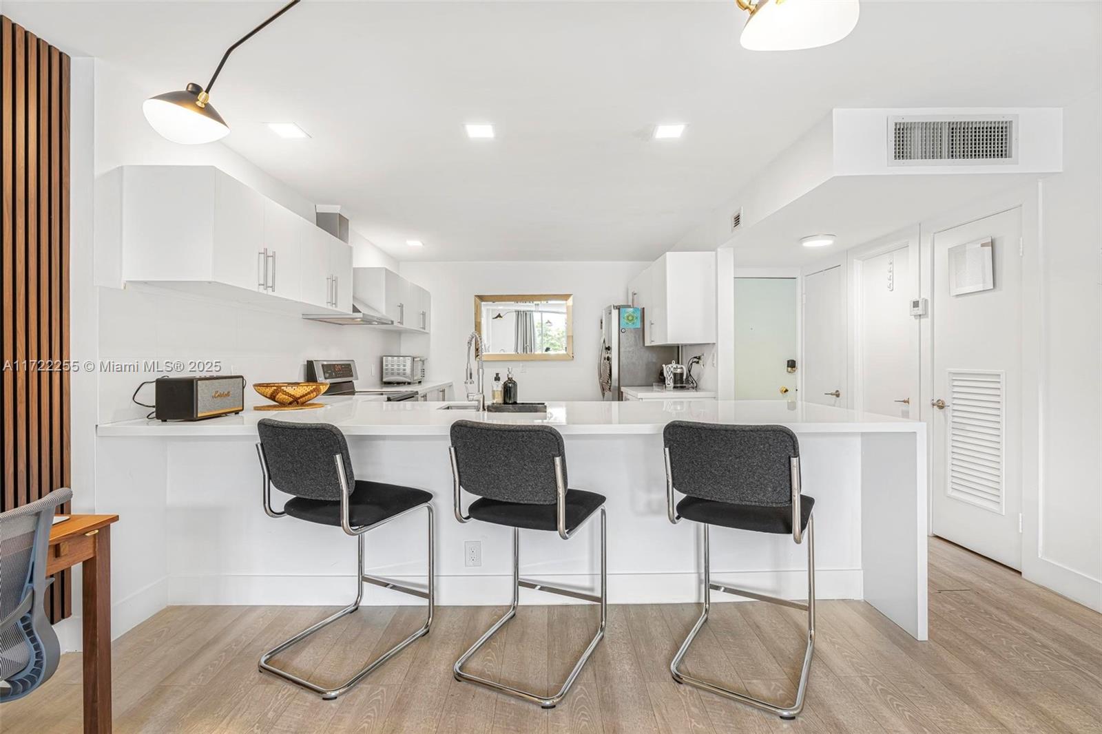 ISLAND TERRACE CONDO - Residential