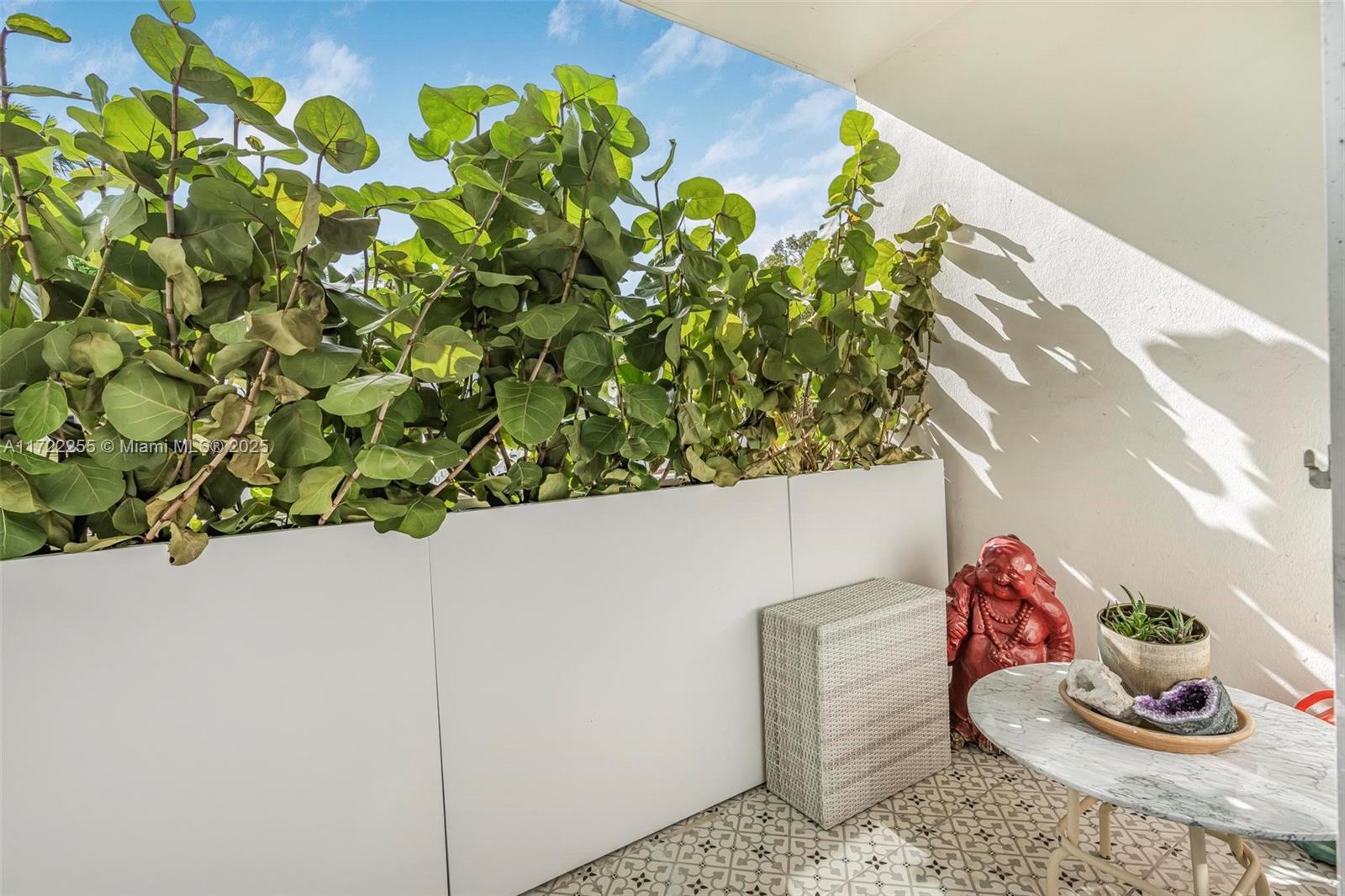 ISLAND TERRACE CONDO - Residential