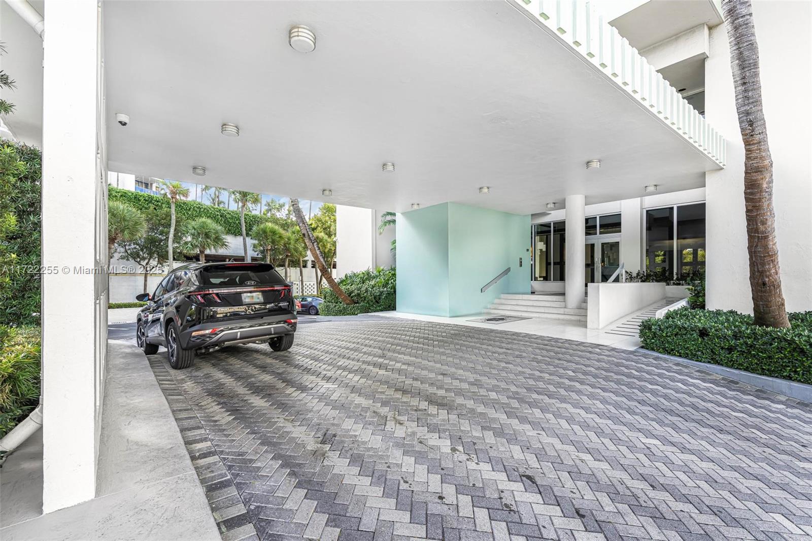ISLAND TERRACE CONDO - Residential