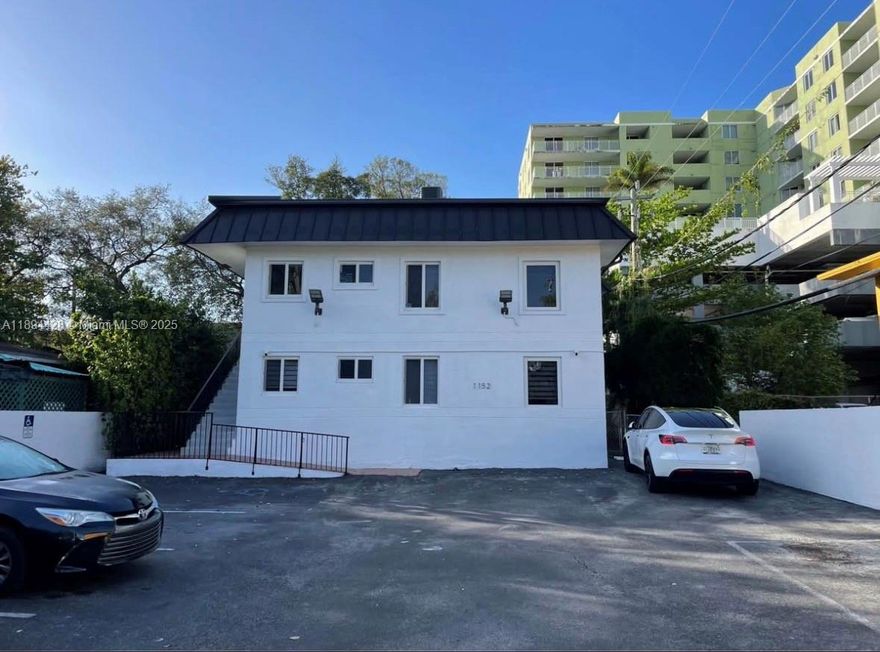 Boutique Building well maintained, very private and all Gated, Spacious 1 bedroom, 1 bathroom apartment in excellent conditions, New central air conditioner, Impact windows for security and noise reduction, Great location minutes from Brickell, Downtown, UM Hospital, Jackson, Marlin Stadium, Beach and MIA Airport, Walking distance to Super Markets, Restaurants and Public transportation, Apartment located on the first floor.Only 6 Units on the Building.