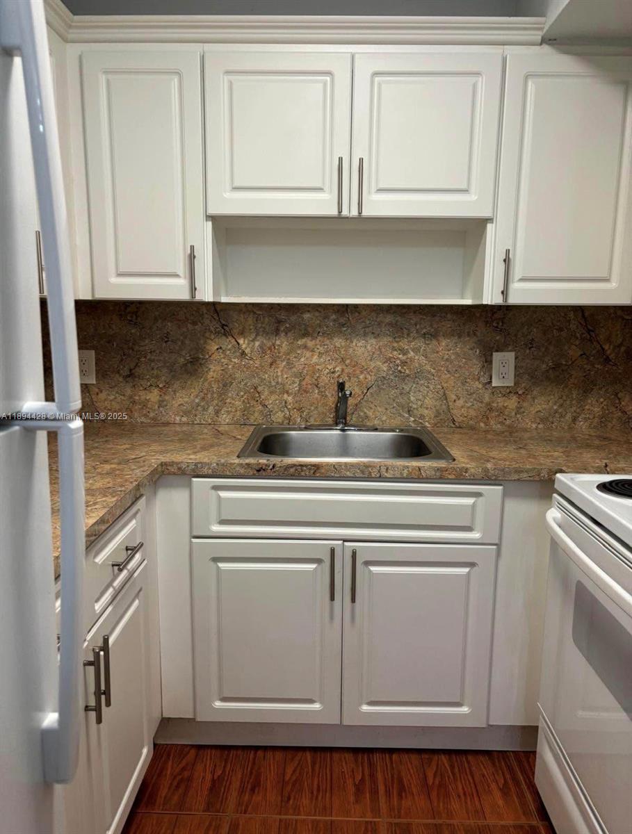 THE EDGES AT 3RD ST CONDO - Residential Lease