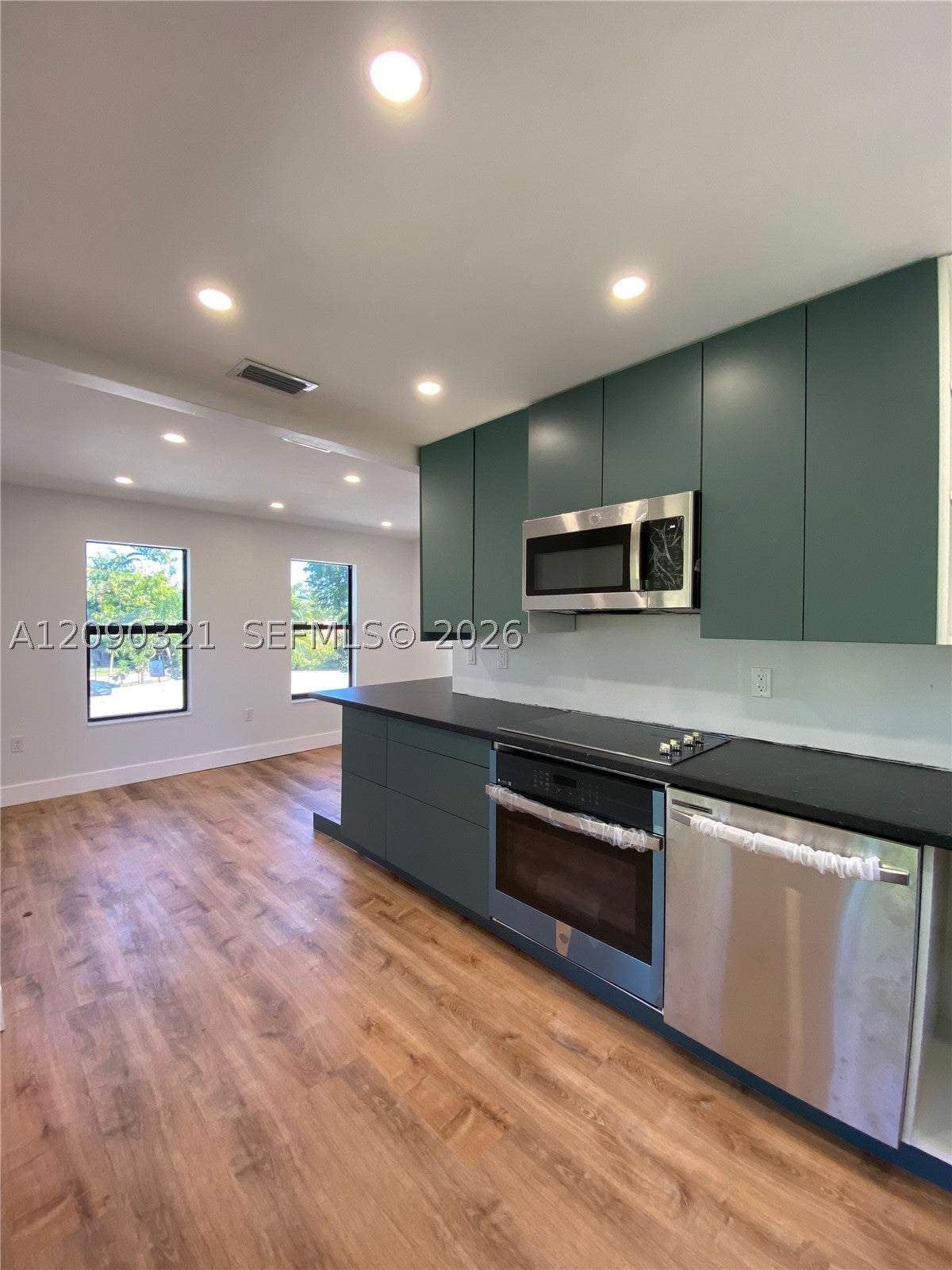 4224 SW 60th Pl