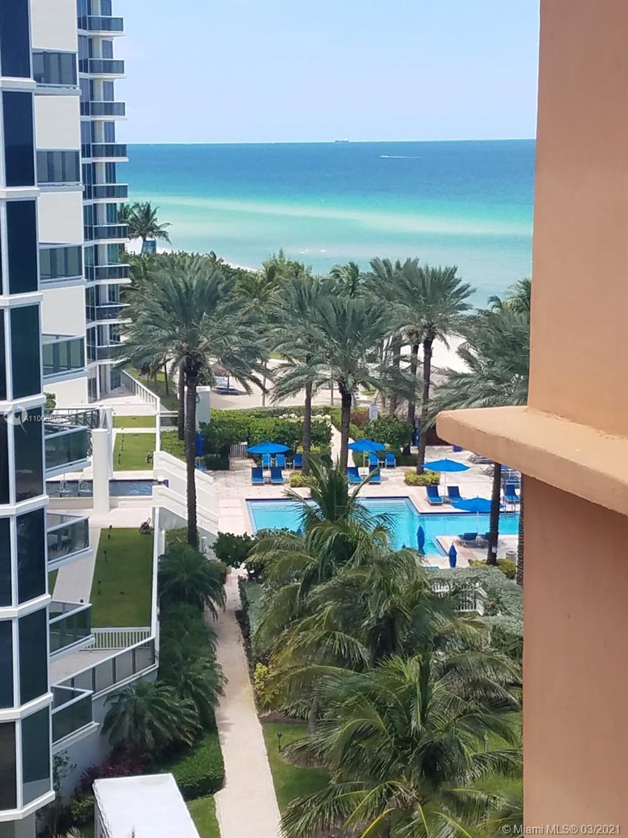 THE AVENTURA BEACH CLUB - Residential