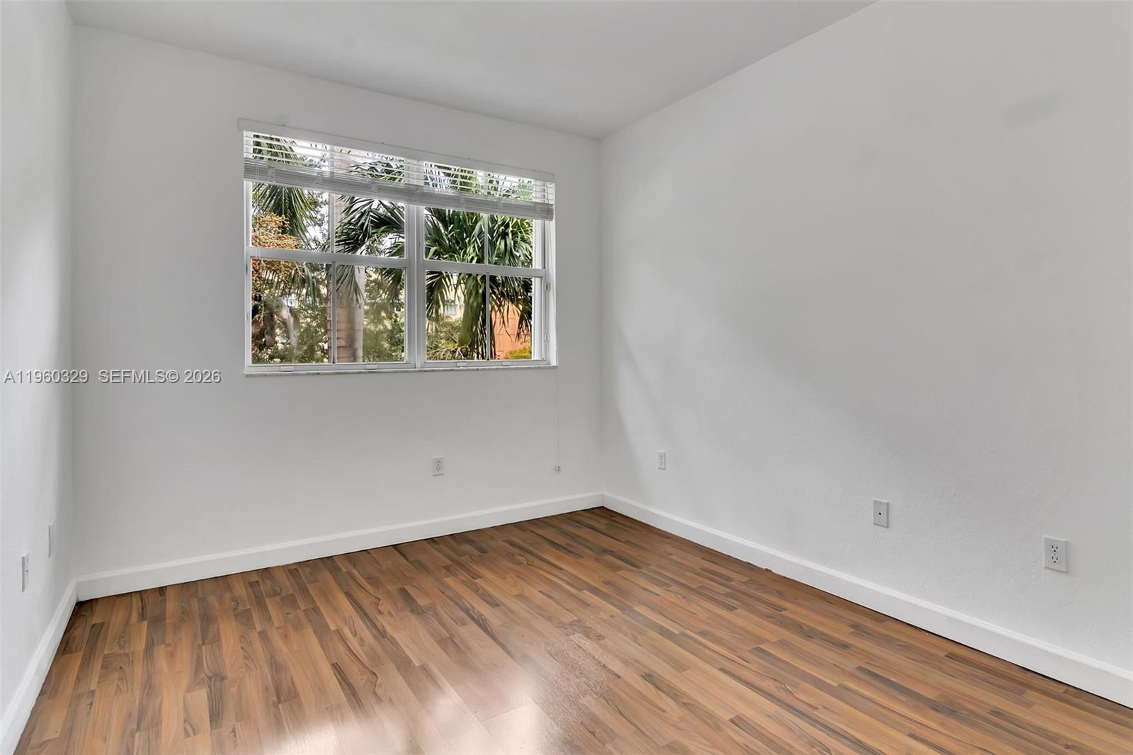 ISLANDS AT DORAL NORTHWEST - Residential