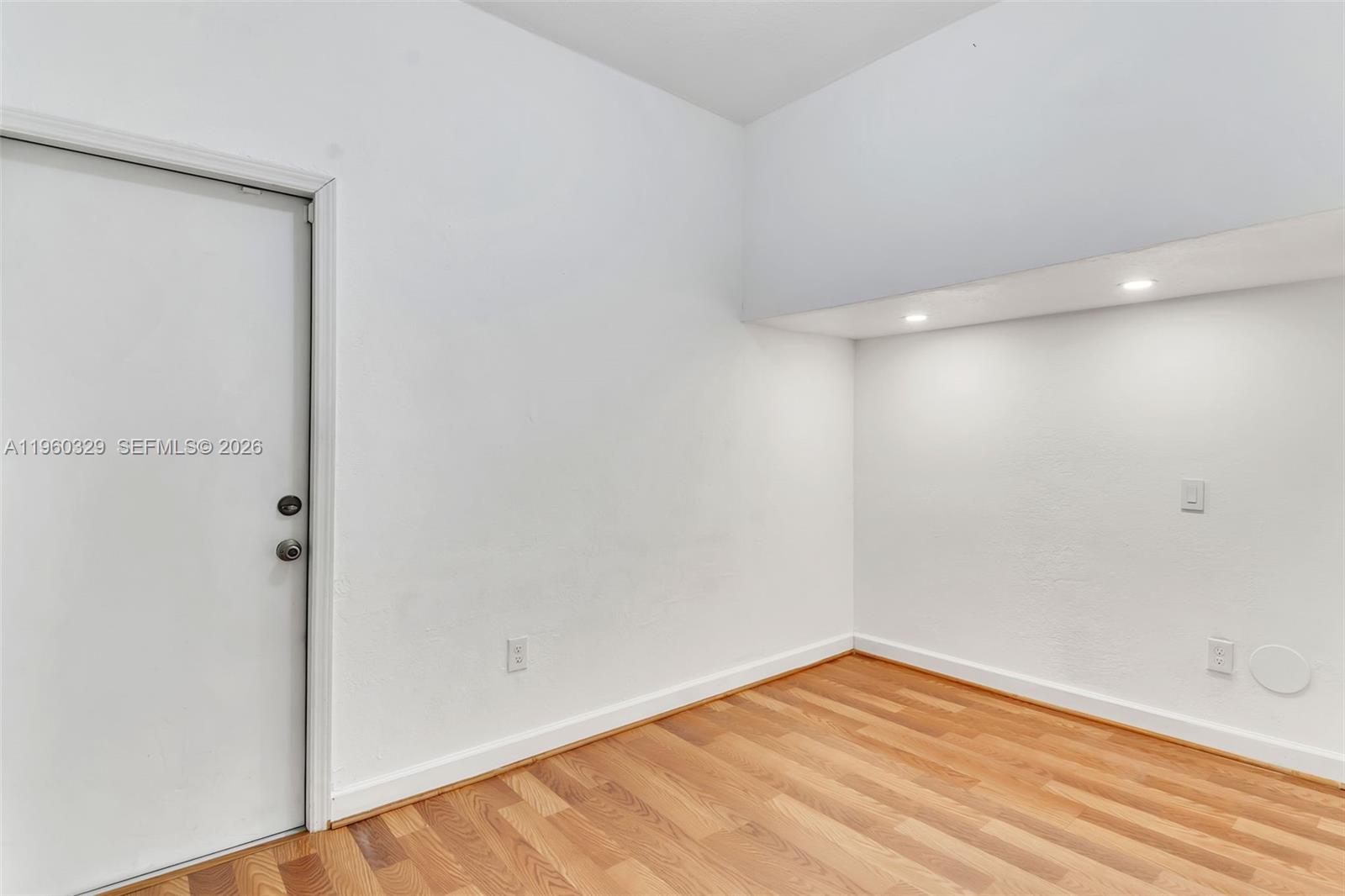 ISLANDS AT DORAL NORTHWEST - Residential