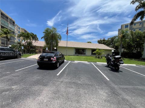 Tiny photo for 301 SE 3rd St #204, Dania Beach, FL 33004 (MLS # A12036715)