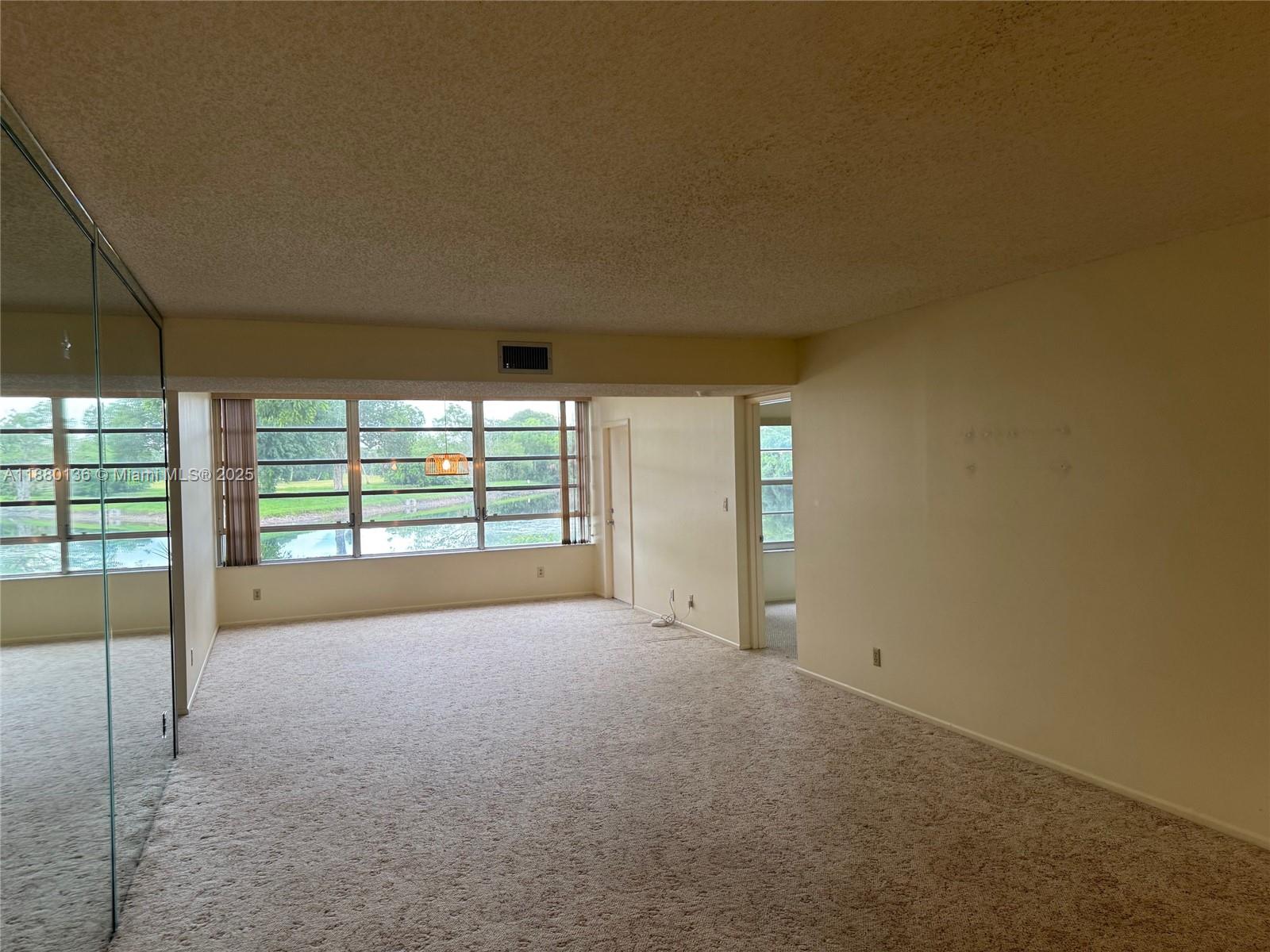CYPRESS REACH AT PALM-AIR - Residential