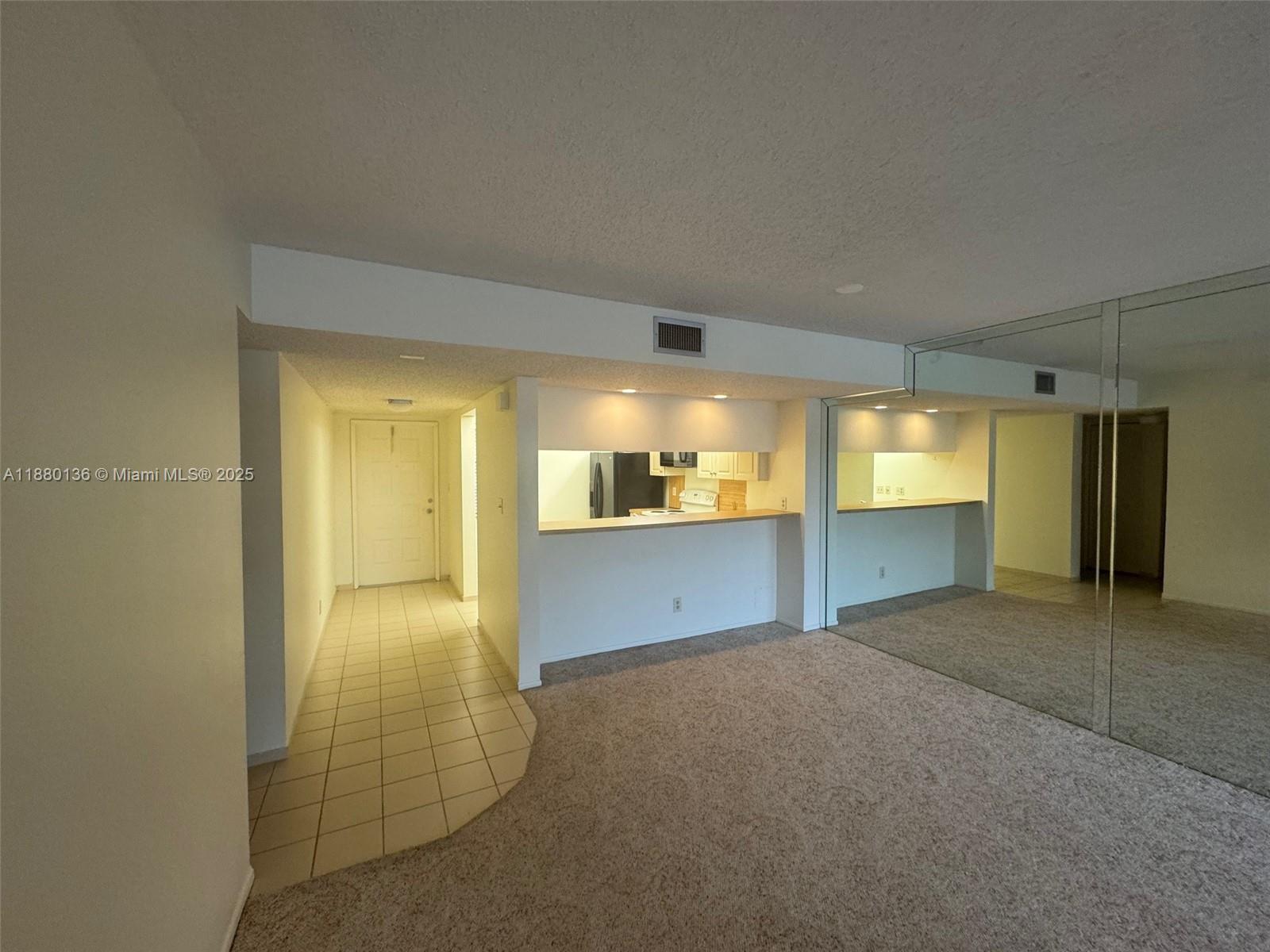 CYPRESS REACH AT PALM-AIR - Residential