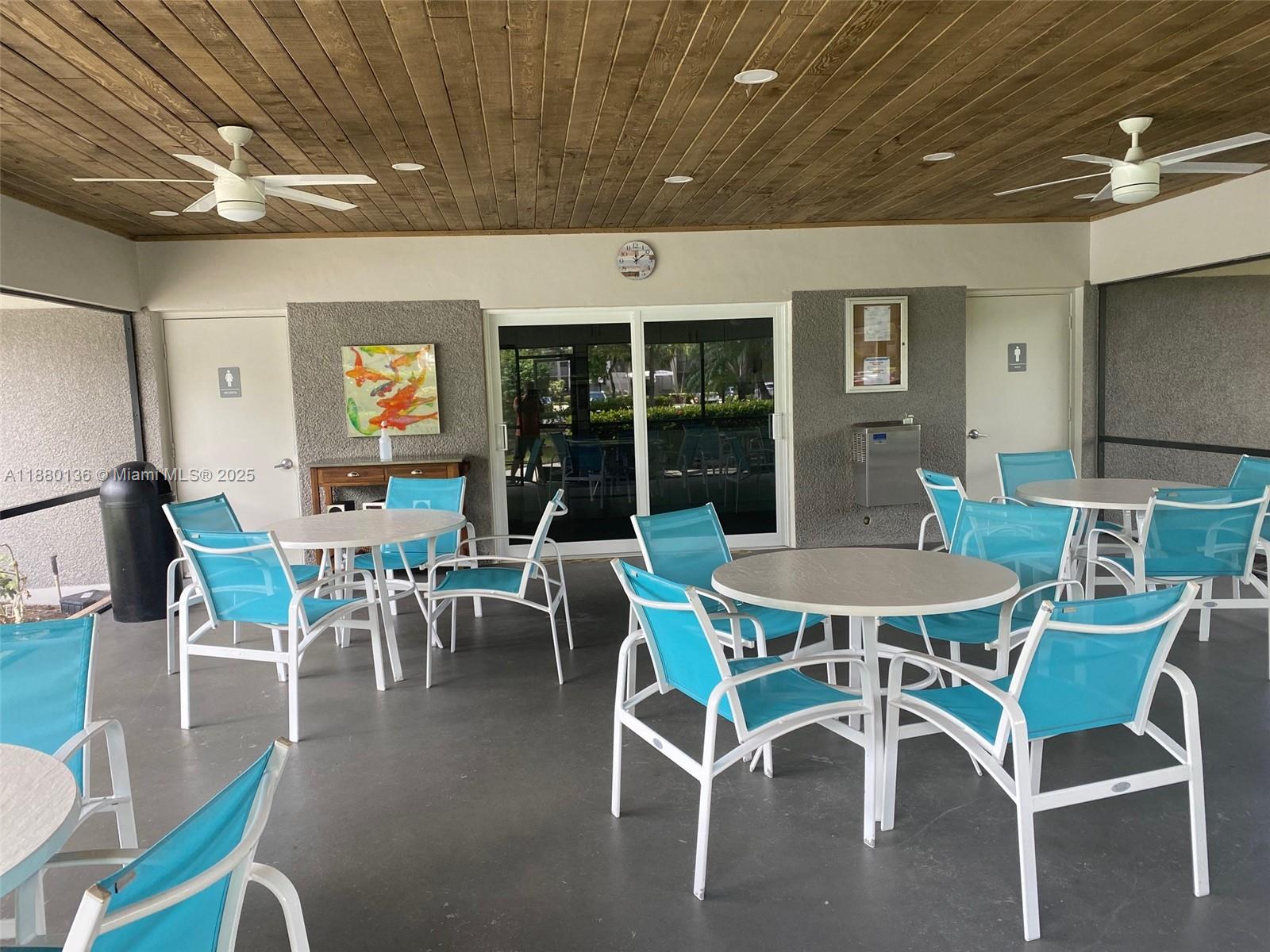 CYPRESS REACH AT PALM-AIR - Residential