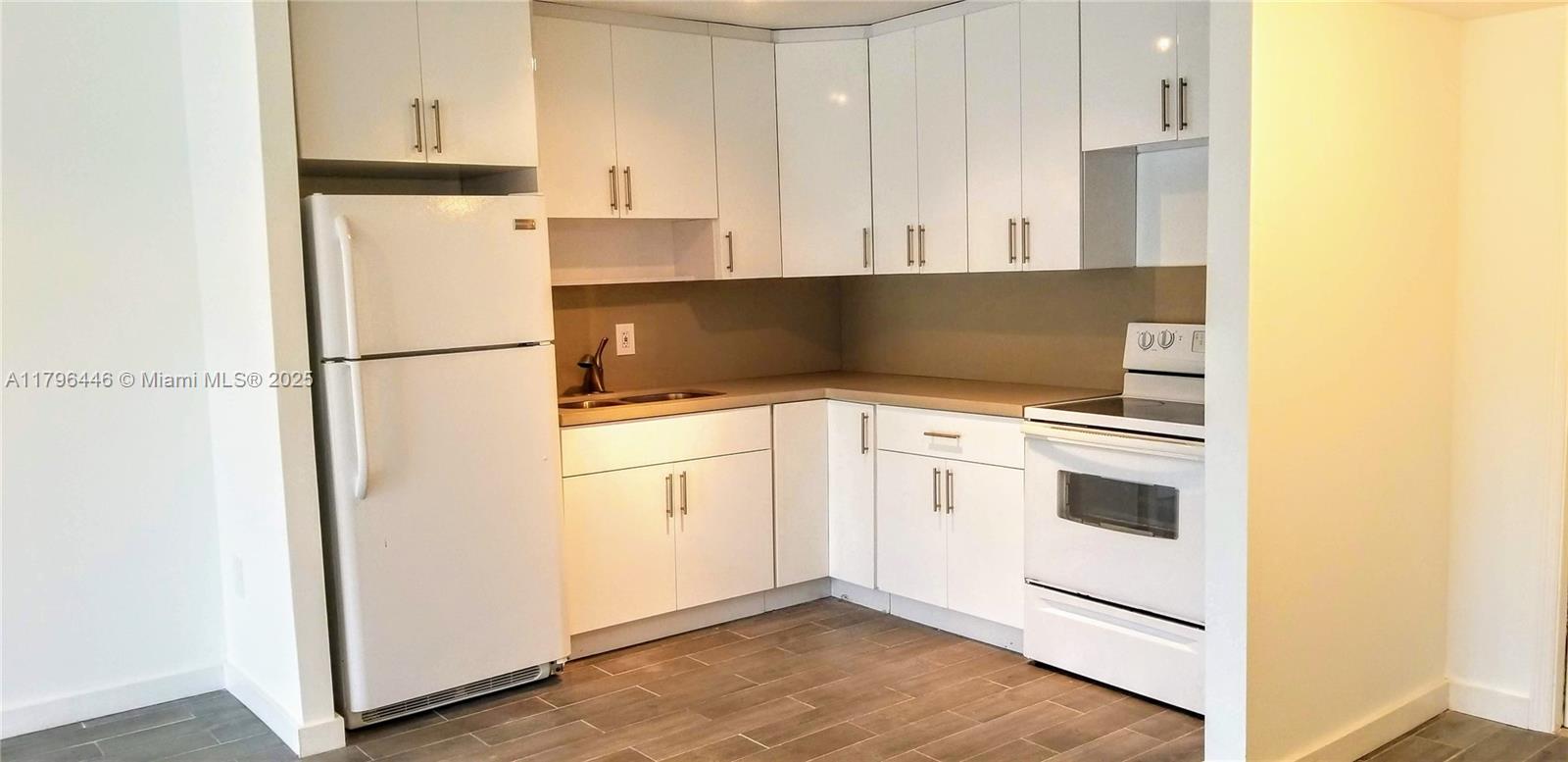 OLA CONDO - Residential