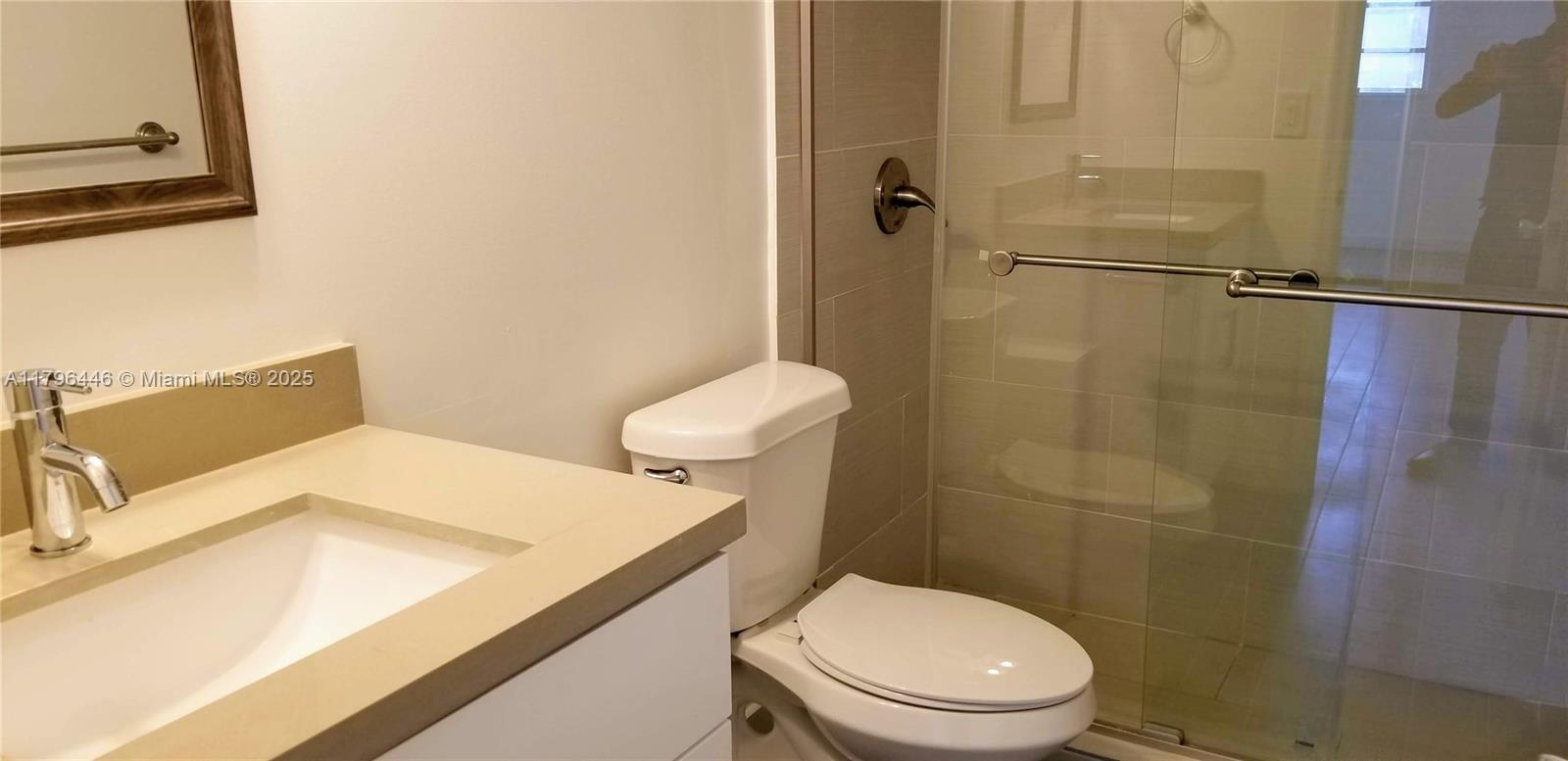 OLA CONDO - Residential