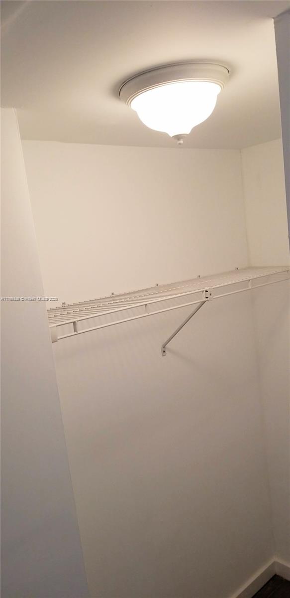 OLA CONDO - Residential